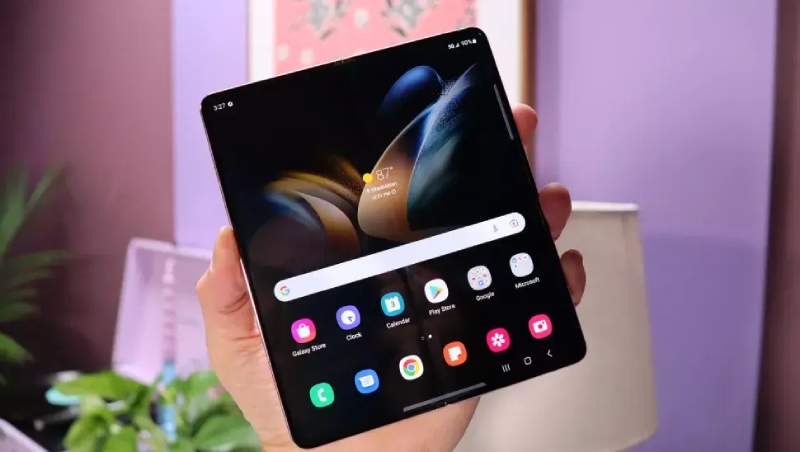 Why Samsung Galaxy Z Fold 5 Should Put Durability Before Features